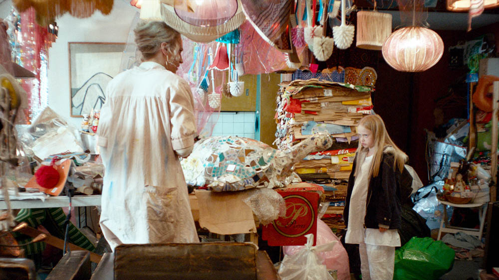 flickan-mamman-och-demonerna_still